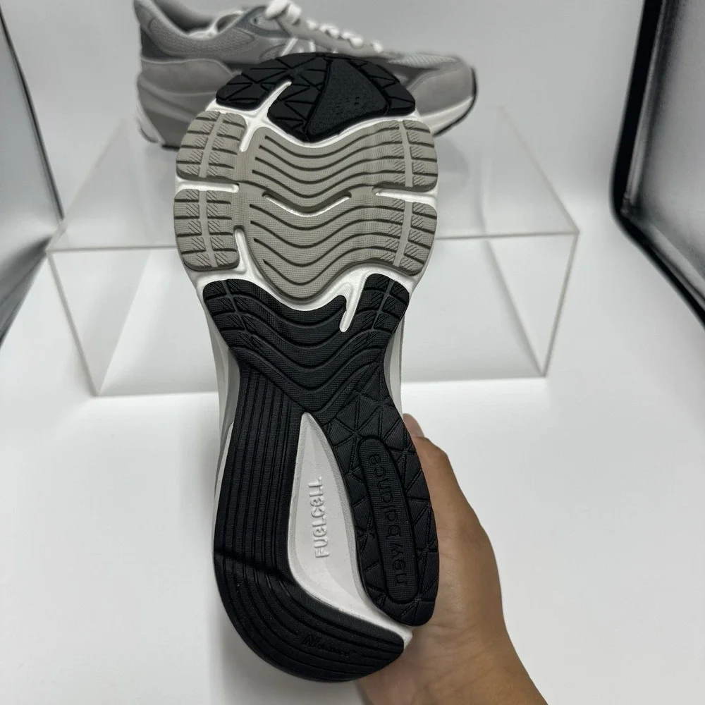 New Balance FuelCell 990v6 GC990GL6 Grey Size 6.5 / 8 Women's Brand New Shoes